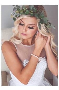 Bride with a soft, natural glow on her wedding day